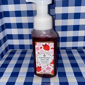Bath and body works foaming hand  soap